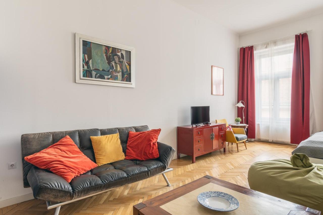 Bright & Spacious Loft With Basilica View Budapest Exterior foto